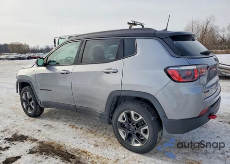 2018 Jeep Compass Trailhawk z USA, uszkodzony, nr VIN 3C4NJDDB7JT163688